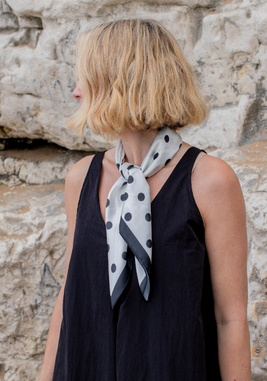 The Kelly Scarf