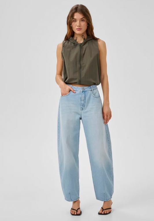 The Lucy Loose Barrel Jeans