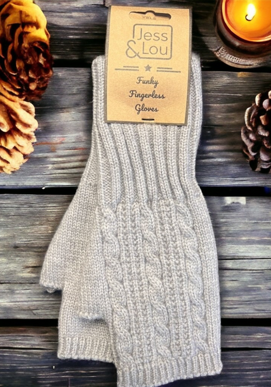 Cable Knit Fingerless Gloves