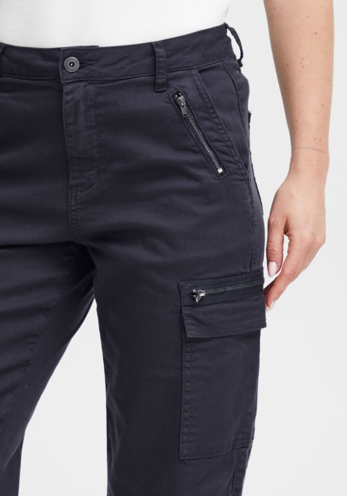 Rosita Pocket Pants - Black Beauty