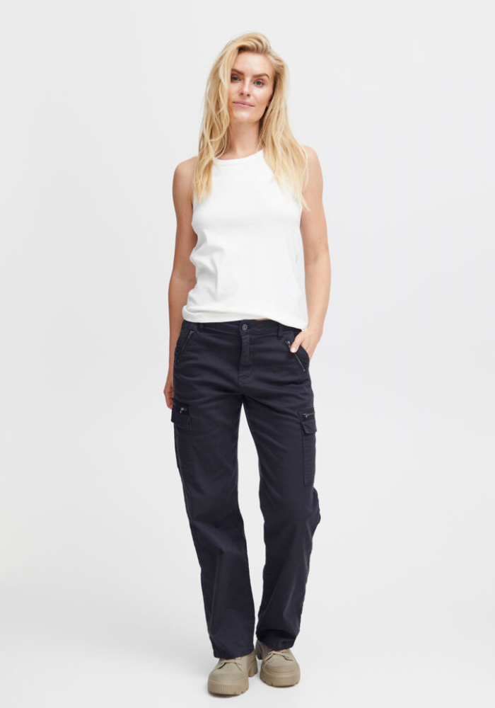 Rosita Pocket Pants - Black Beauty