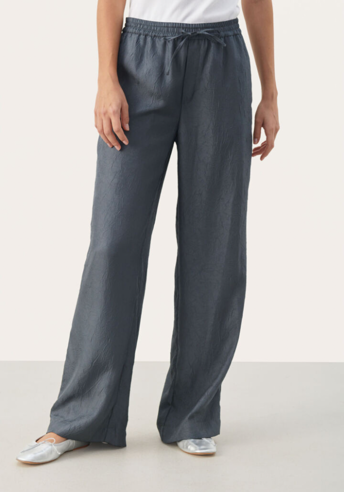 The Evalda Trousers